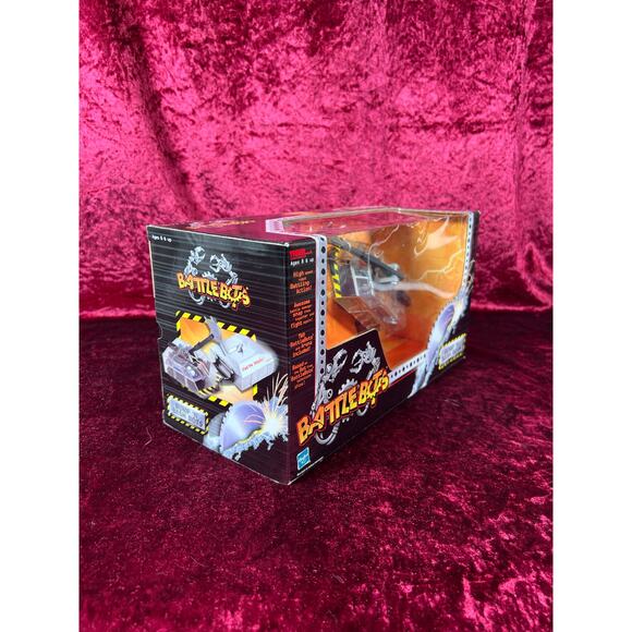 Vintage Battle Bot Bump N Bash Bots KillerHurtz and Vlad The Impaler Hasbro 2001 - Picture 2 of 8